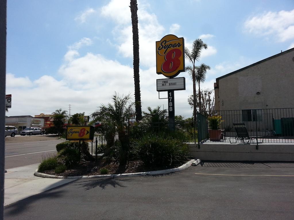 Super 8 By Wyndham San Diego/Imperial Beach Exterior foto