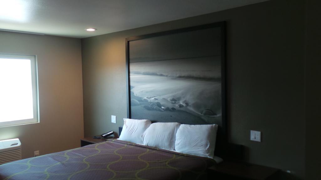 Super 8 By Wyndham San Diego/Imperial Beach Exterior foto