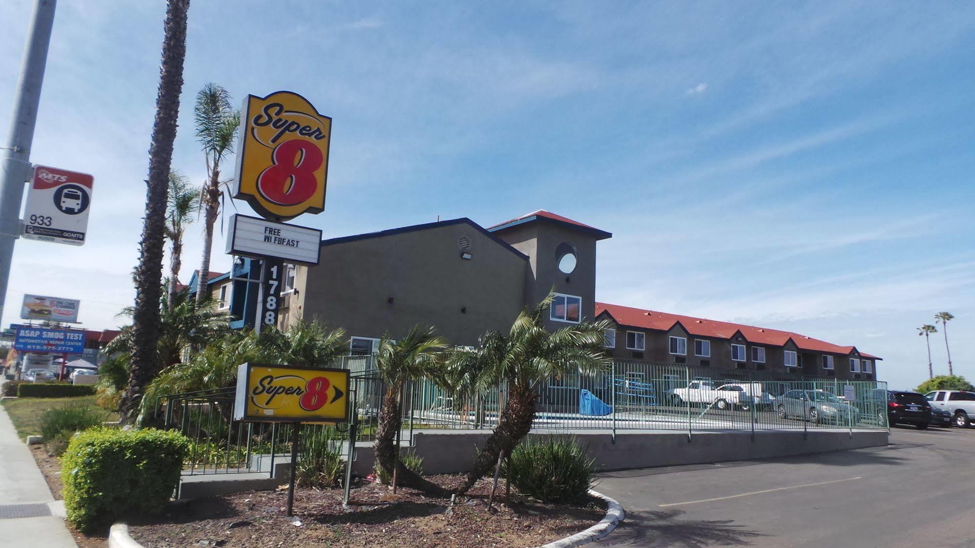 Super 8 By Wyndham San Diego/Imperial Beach Exterior foto